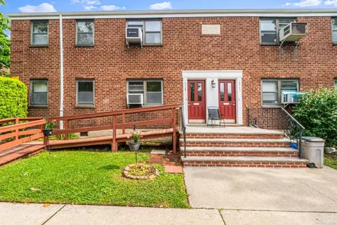 163-39 17th Ave #4-37, Whitestone, NY 11357