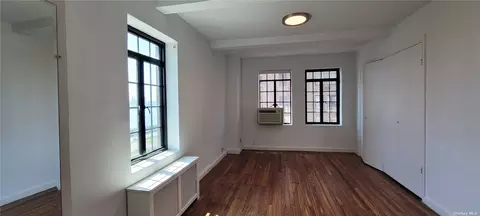 25 Tudor City Pl #823, New York, NY 10017