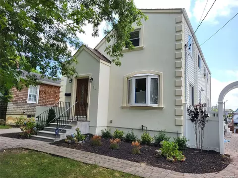 56 Beverly Rd, Wantagh, NY 11793