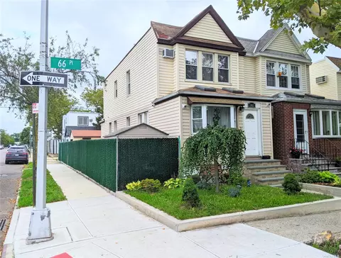 69-01 66th Pl, Glendale, NY 11385