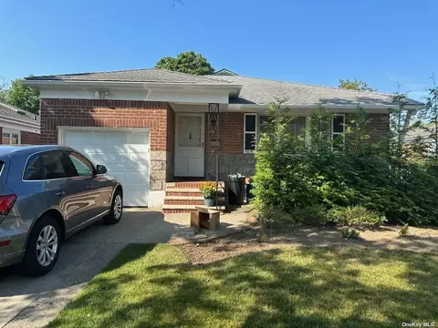 50-51 Horatio Pkwy, Bayside, NY 11364
