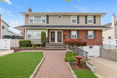 449 Clement Ave, Elmont, NY 11003