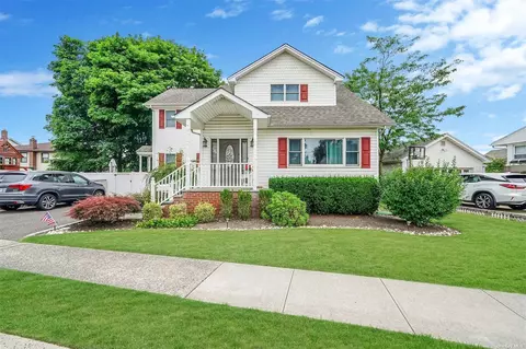 344 Stewart Ave, Bethpage, NY 11714
