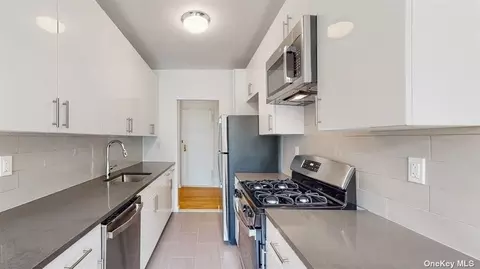 162-41 Powells Cove Blvd #4F, Beechhurst, NY 11357