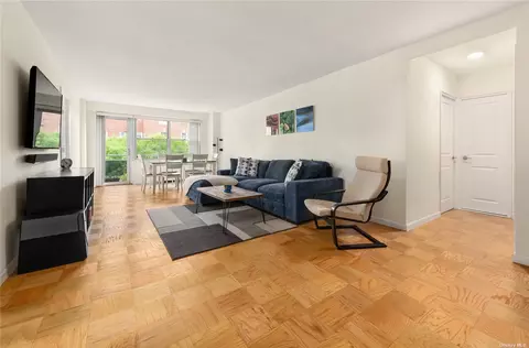 70-31 108 #6C, Forest Hills, NY 11375