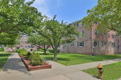 111-31 66 Ave #1B, Forest Hills, NY 11375