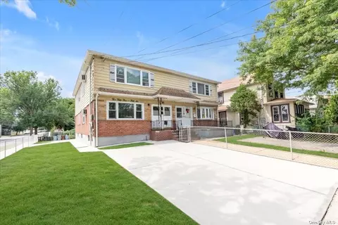 255-56 148th Ave, Rosedale, NY 11422