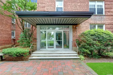 510 Dubios Ave #10A, Valley Stream, NY 11581