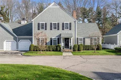 15 Rabbit Run, Glen Cove, NY 11542