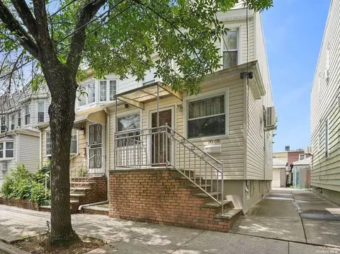 70-08 70th St, Glendale, NY 11385