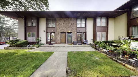 4 Fir #4, Selden, NY 11784