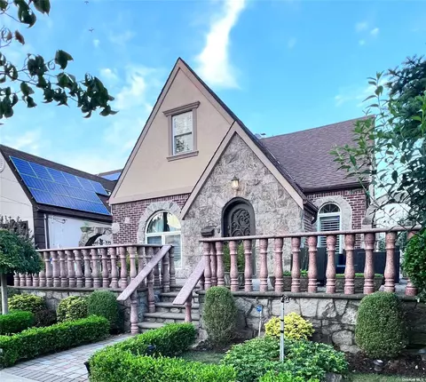 157-41 91st St, Howard Beach, NY 11414
