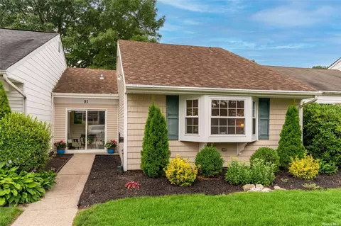 51 Forge Ln #51, Coram, NY 11727