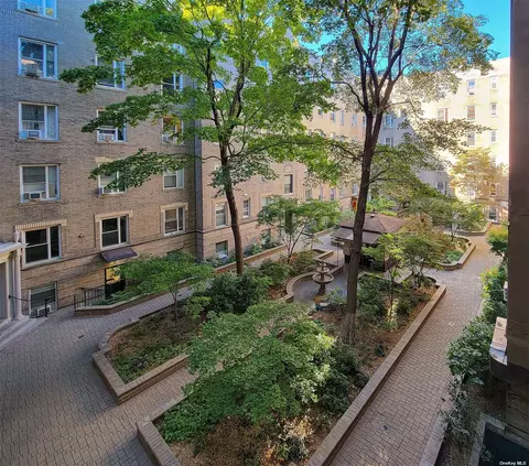 45-08 40th St #C42, Sunnyside, NY 11104