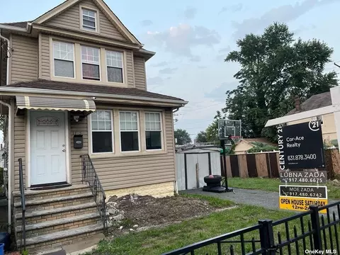 111-55 167th St, Jamaica, NY 11433