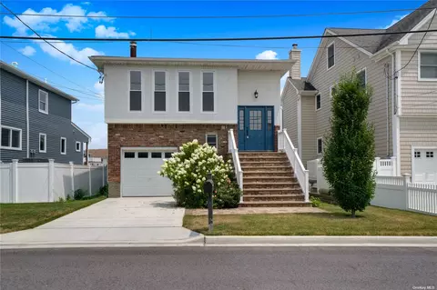 2707 Beaver Turn, Seaford, NY 11783