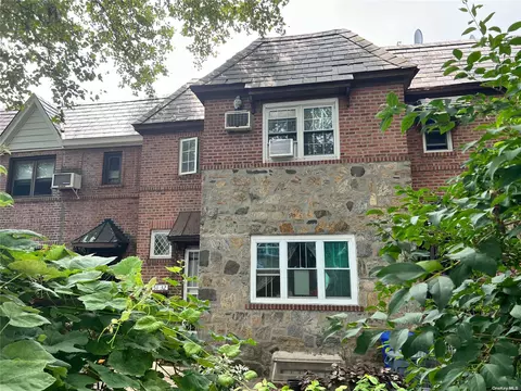 51-32 Hillyer St, Elmhurst, NY 11373