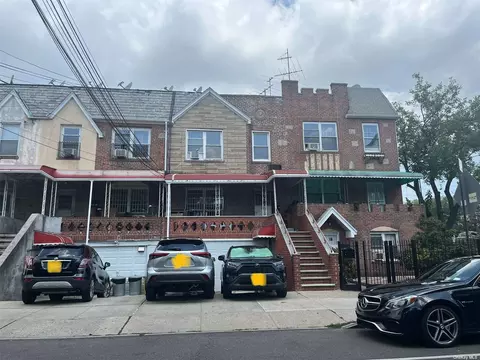 94-41 55th Ave, Elmhurst, NY 11373