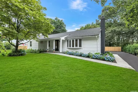 670 Seawood Dr, Southold, NY 11971