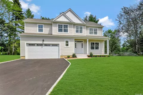 3 Jilland Ct, East Northport, NY 11731