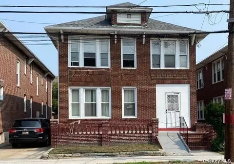 916 Cornaga Ave, Far Rockaway, NY 11691
