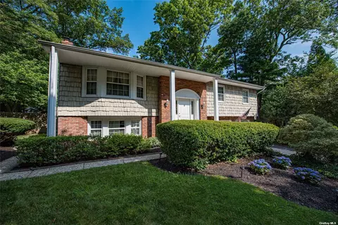 86 Gannet Dr, Commack, NY 11725