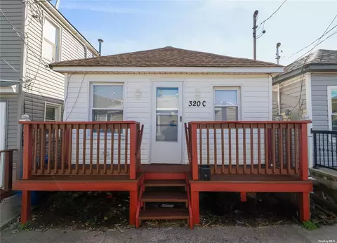 320 C Beach 101st St, Rockaway Park, NY 11694