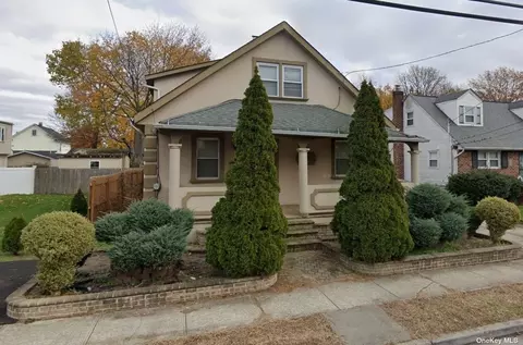 605 Paff Ave, Uniondale, NY 11553