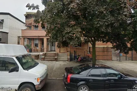 32-49 100 St, East Elmhurst, NY 11369