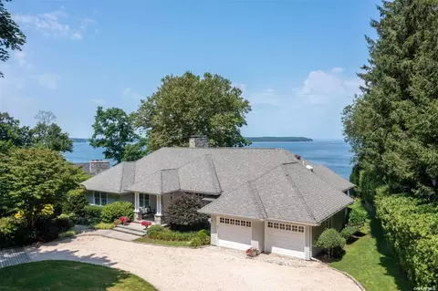 92 Crescent Beach Dr, Huntington Bay, NY 11743