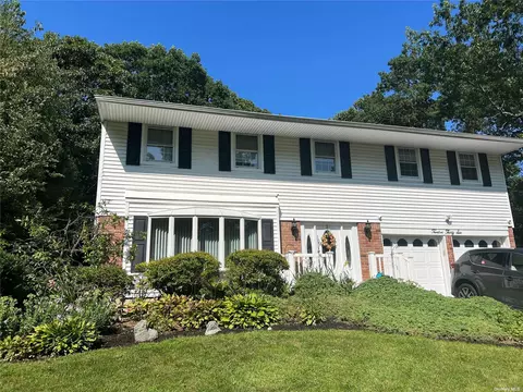 1236 Mcfadden Dr, East Northport, NY 11731
