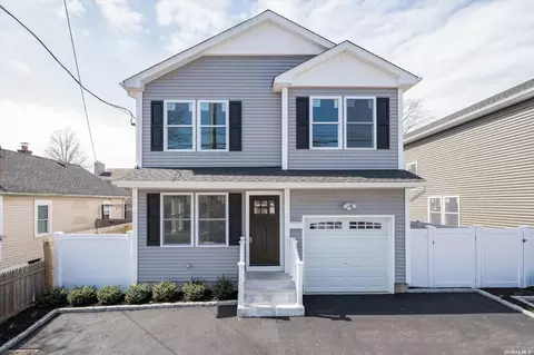 3544 Great Neck Road Rd, Amityville, NY 11701