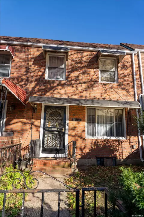 113-39 Francis Lewis Blvd, Queens Village, NY 11429