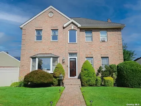 116 Rita Dr, East Meadow, NY 11554