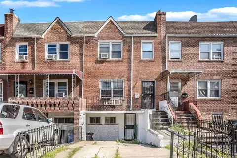 225-05 Murdock Ave, Queens Village, NY 11429
