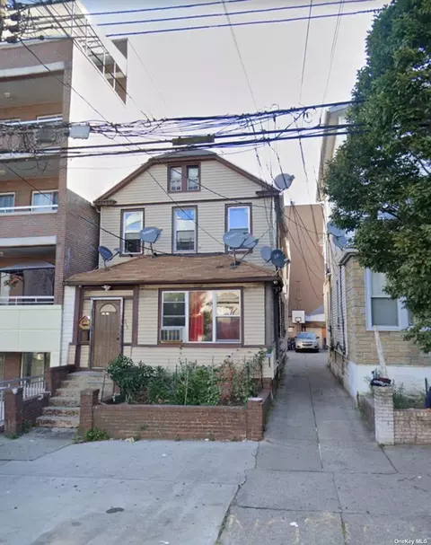 37-23 111th St, Flushing, NY 11368 photo 1