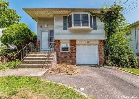 110 Myrtle Ave, West Islip, NY 11795