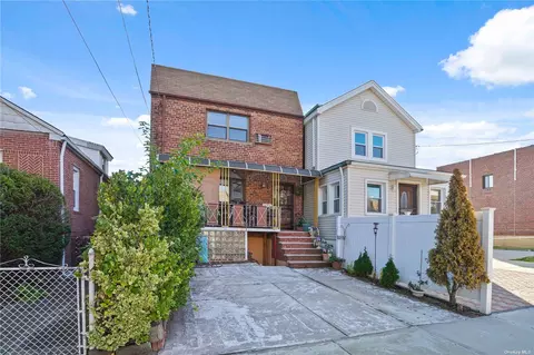 64-07 71st St, Middle Village, NY 11379