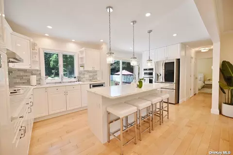 280 Old Willets Path, Smithtown, NY 11787