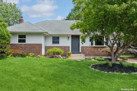 3688 Carlisle Ct, Wantagh, NY 11793
