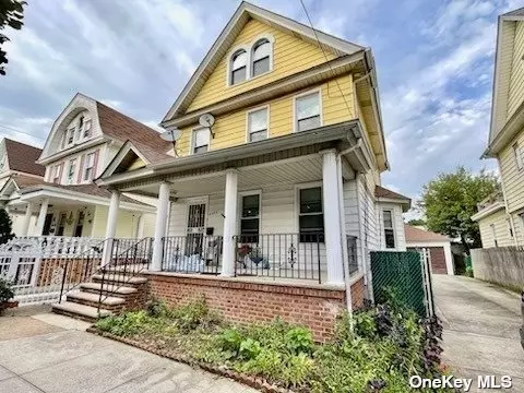 87-21 96th St, Woodhaven, NY 11421