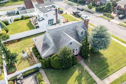 369 Jeffrey Ave, East Meadow, NY 11554
