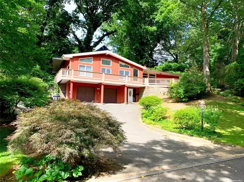 11 Mirrielees Cir, Great Neck, NY 11021