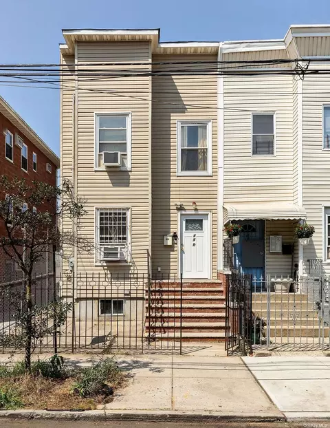 448 Elton St #1, Brooklyn, NY 11208