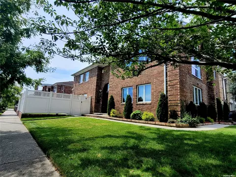 78-17 161st Ave, Howard Beach, NY 11414