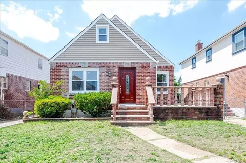 120-38 226th St, Cambria Heights, NY 11411