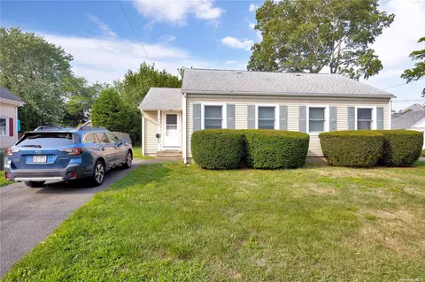 15 17 Cedar St, Amityville, NY 11701