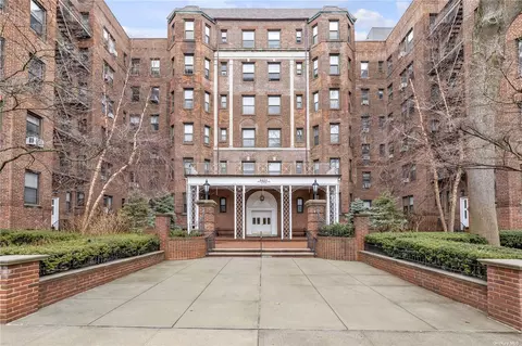 84-51 Beverly Rd #1G, Kew Gardens, NY 11415