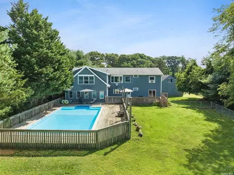 480 Grissom Ln, Southold, NY 11971