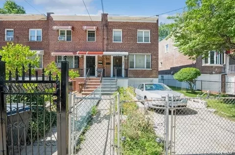 924 E 228th St, Bronx, NY 10466